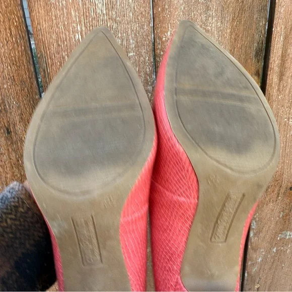COMFORT PLUS Women’s Pink Coral Pointer Toe Snake Print Pump Heel Size 8.5 - Picture 7 of 12